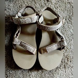 Teva Animal print platform sandals